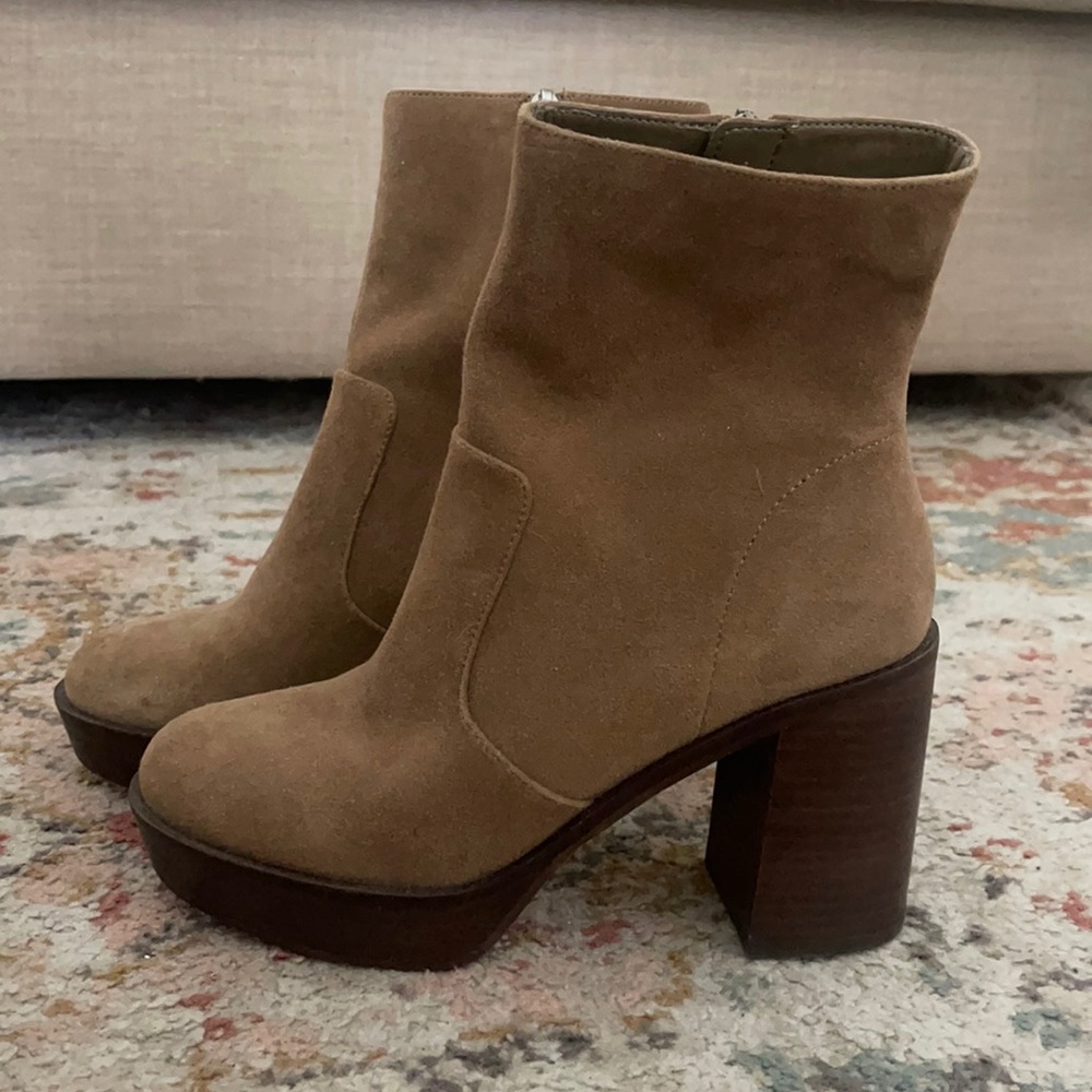 NWOT UNWORN VINCE CAMUTO BOOTS
